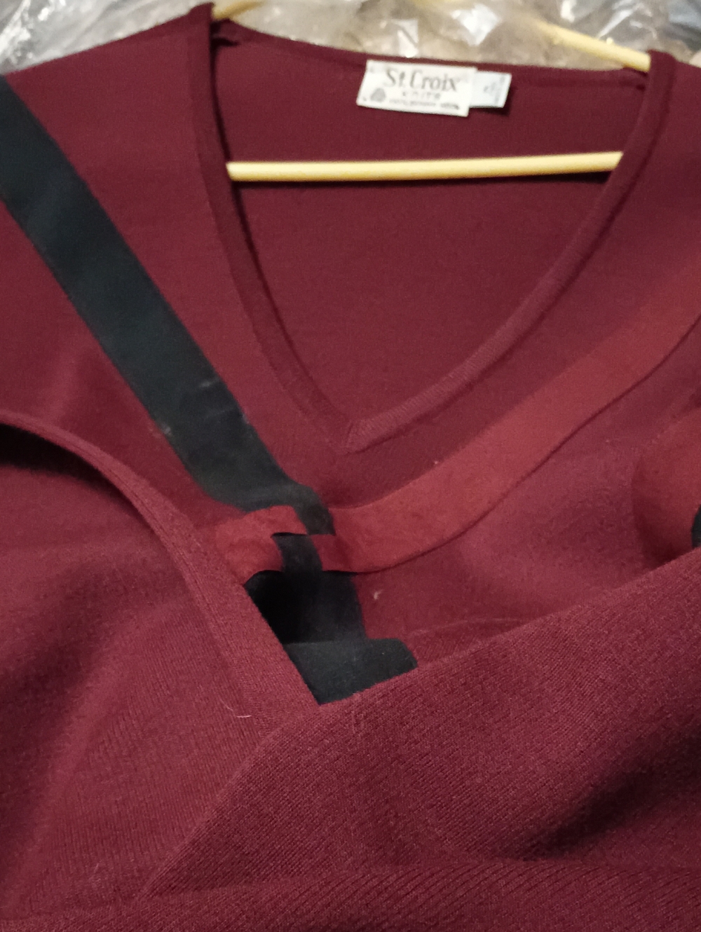 Men's V-Neck Sweater in Burgundy